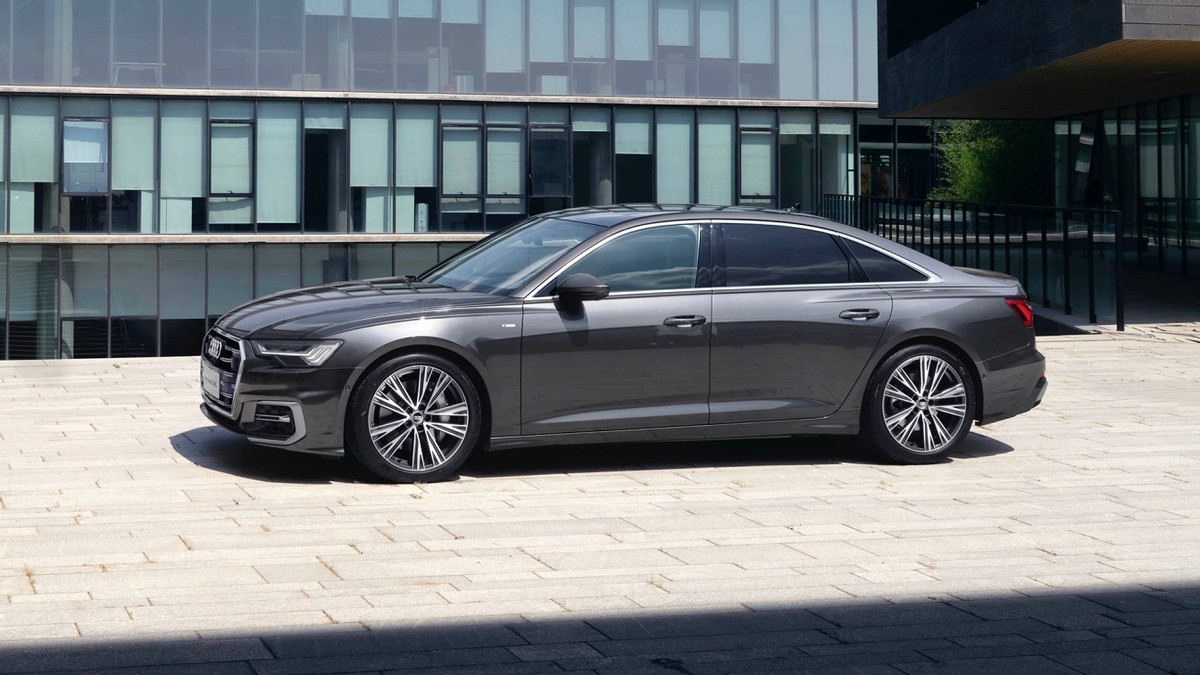 2010娆惧ゥ杩猘6l2.8鐨勫ソ杩樻槸2.4鐨勫ソ,濂ヨ开a6l60澶氫竾