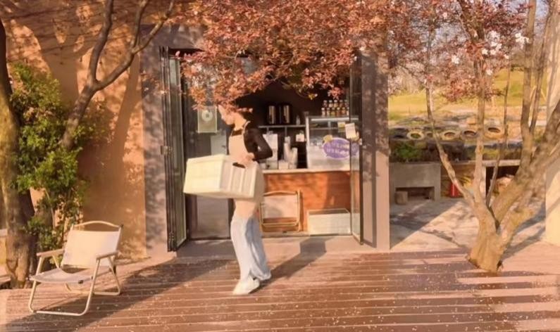 90后空姐去海南,90后空姐近况