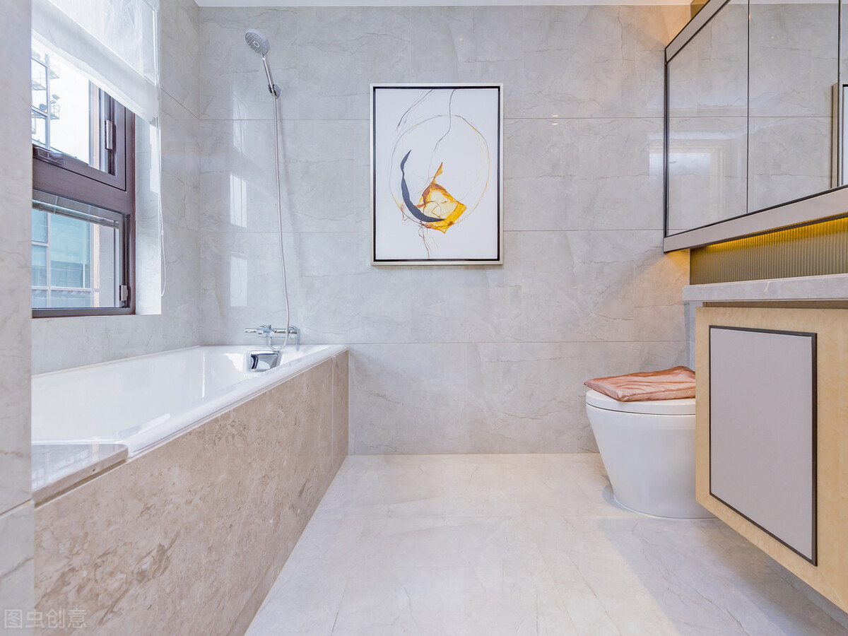 电热水器和燃气热水器的费用对比,燃气热水器和电热水器哪个好2020