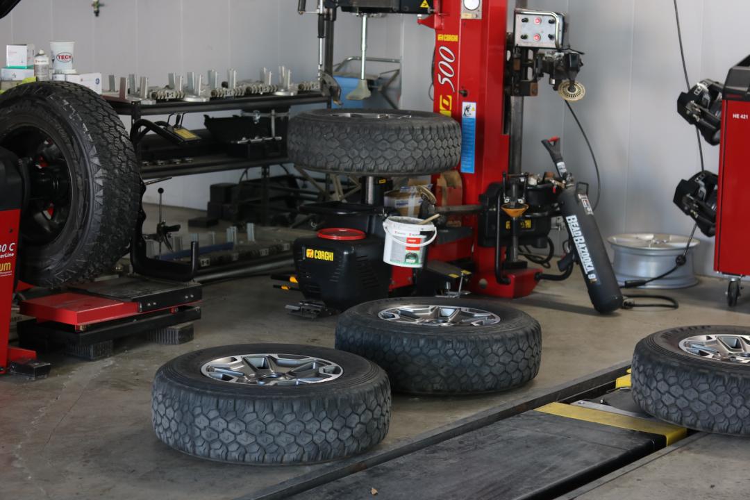 报废2.0t牧马人翻新,老款牧马人翻新大整备