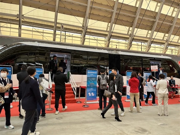 治堵神器！比亚迪李慧：云巴将会是下一个新能源汽车