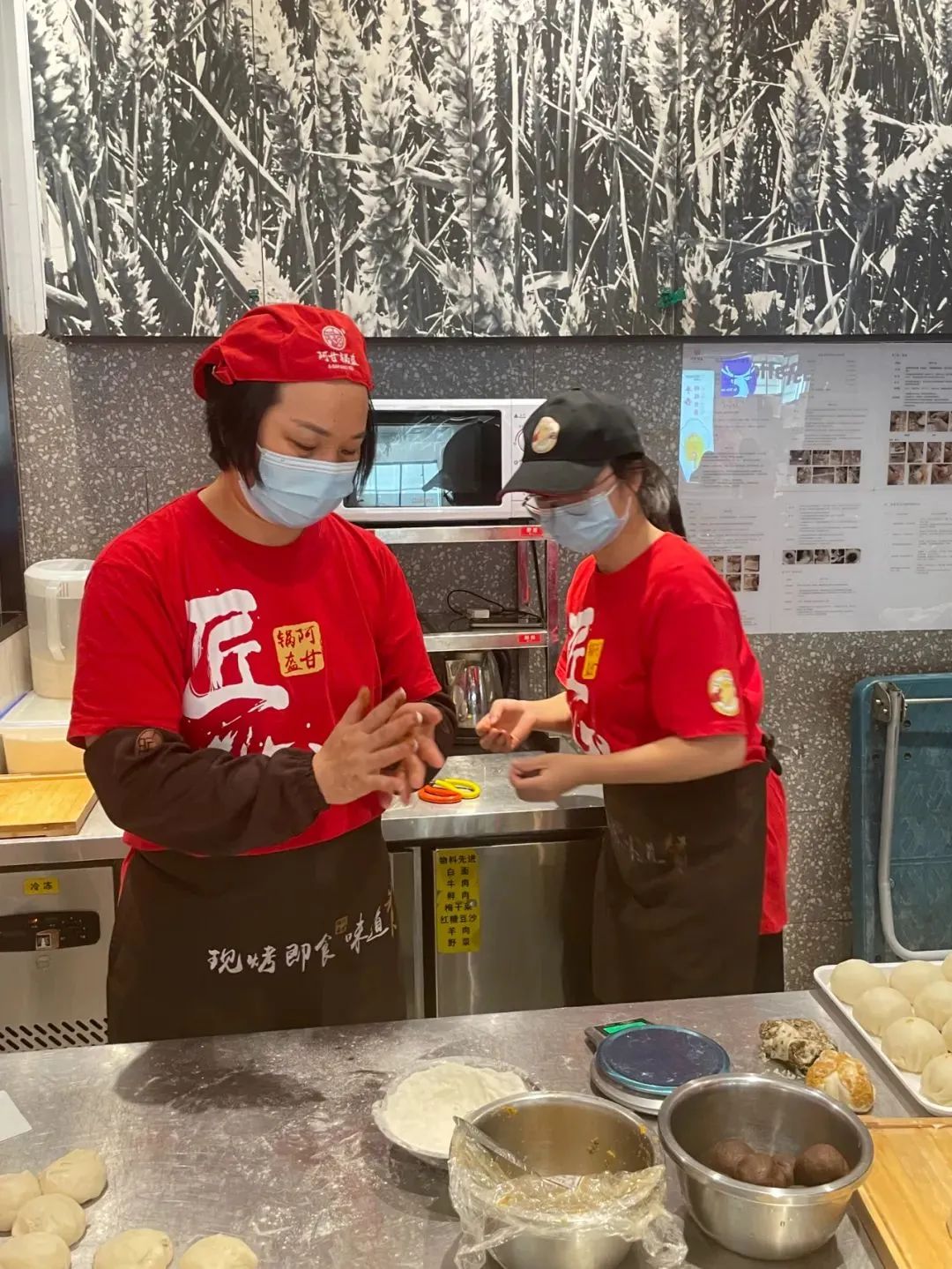 以勇气，书不凡|8位长江EMBA女性企业家的蜕变故事