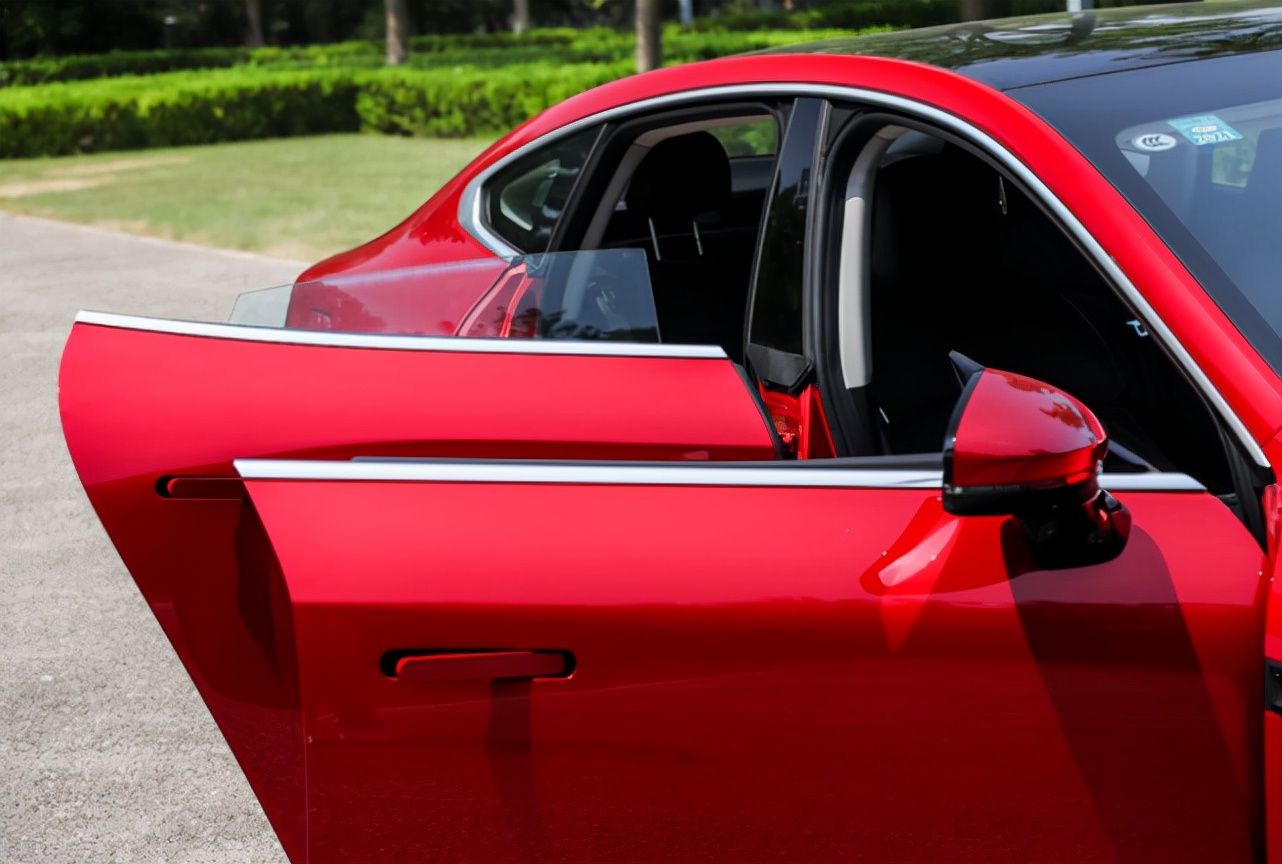 大众凌渡无框车门照片,大众凌渡l2022双离合热辣版讲解