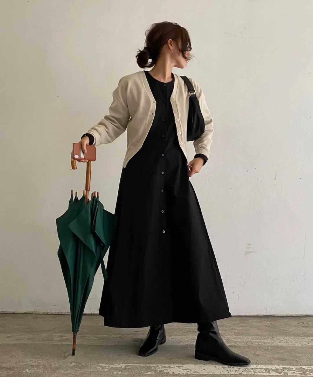 燕麦色搭配什么颜色好看,今年冬天流行燕麦色耐看又高级