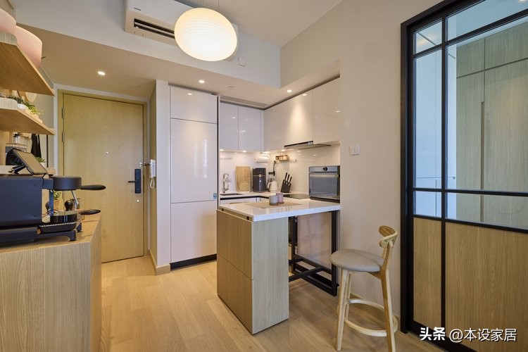 情侣在香港花800万买36平豪宅,28岁香港夫妻买下35m2蜗居