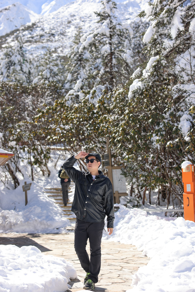 海螺沟里面的景区,海螺沟雪山山顶介绍