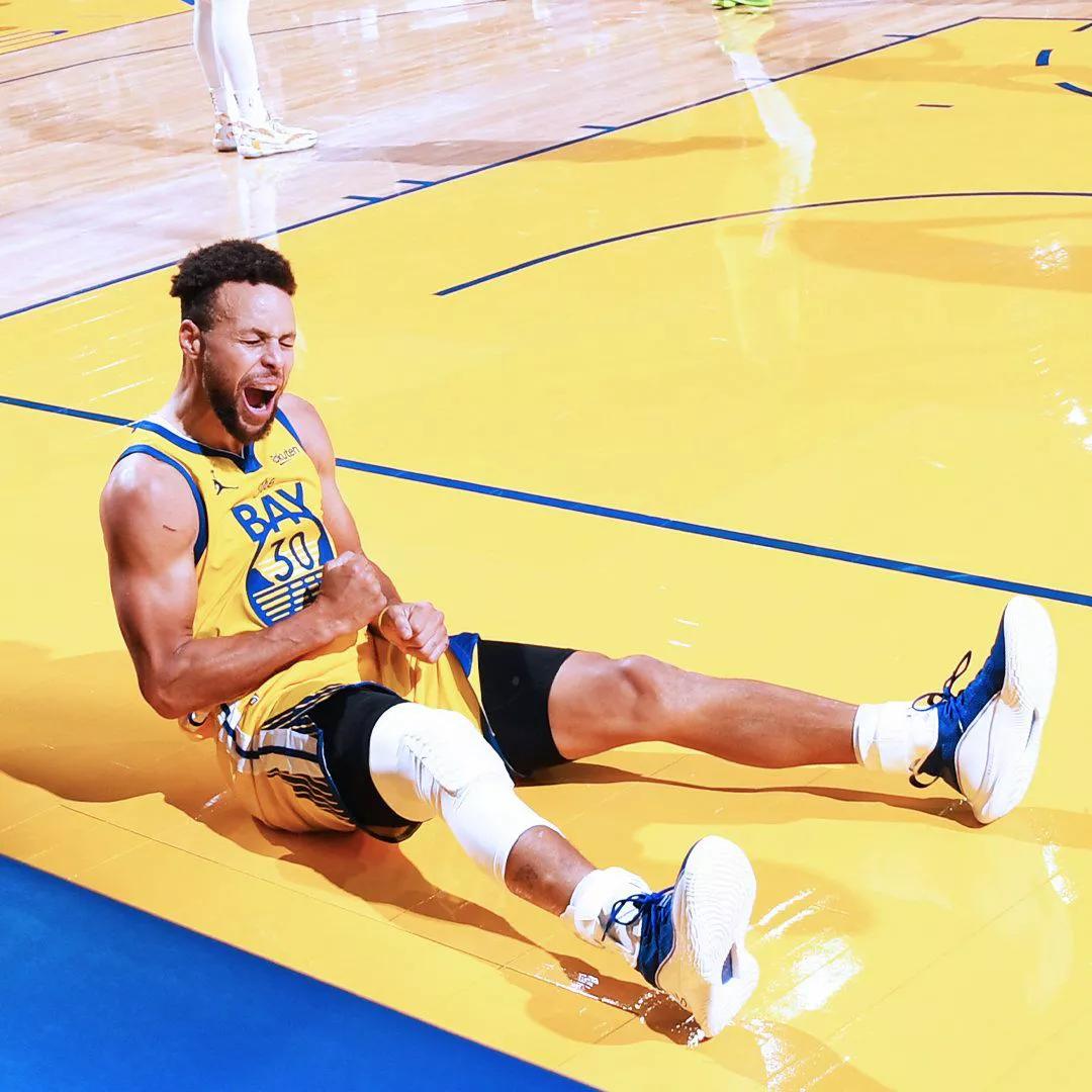 新王登基，三分王者史蒂芬.库里