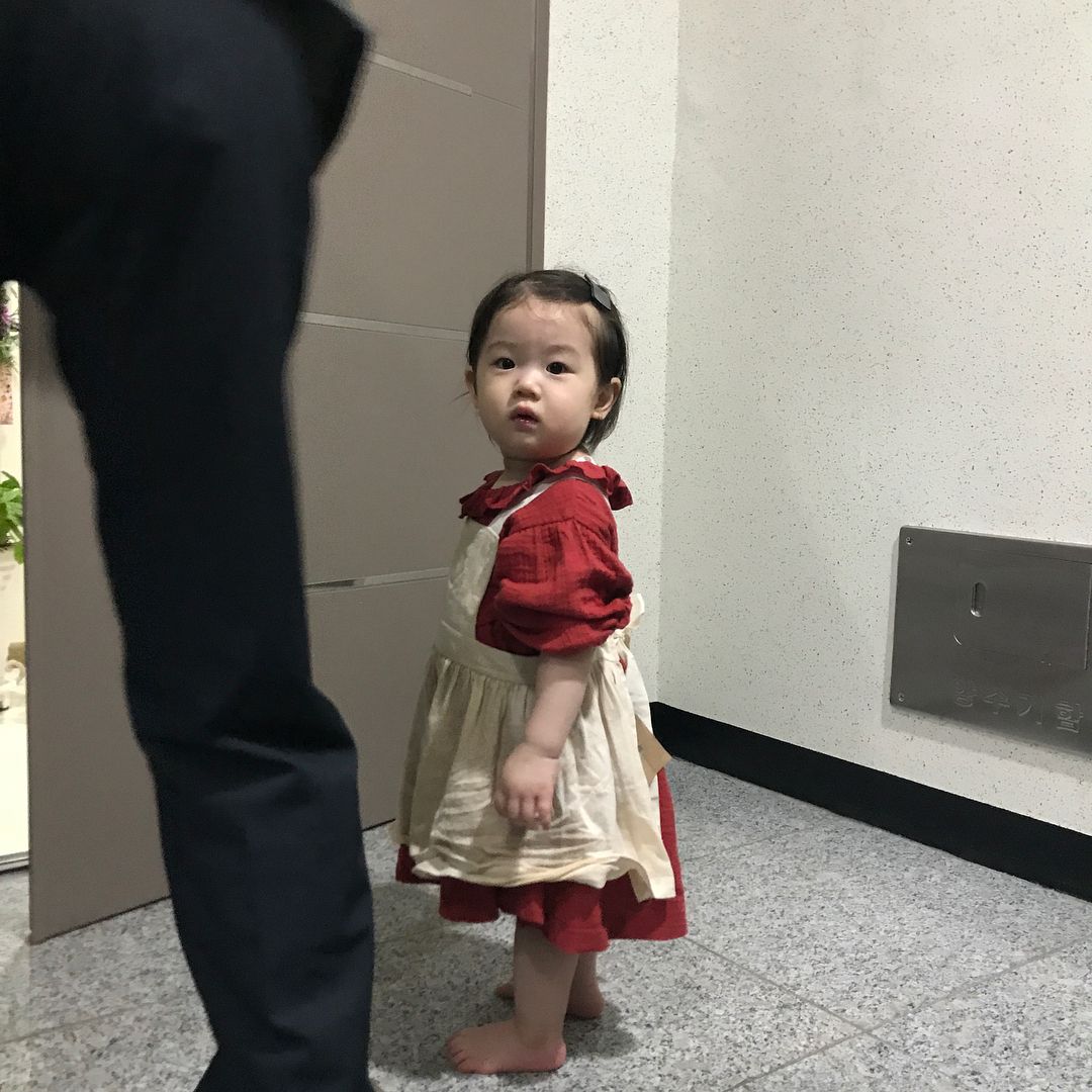 最近超火的可爱小女孩表情包,小女孩可爱萌表情包