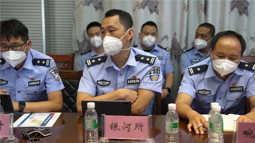 基层派出所召开公安工作会,考察枫桥式派出所创建工作