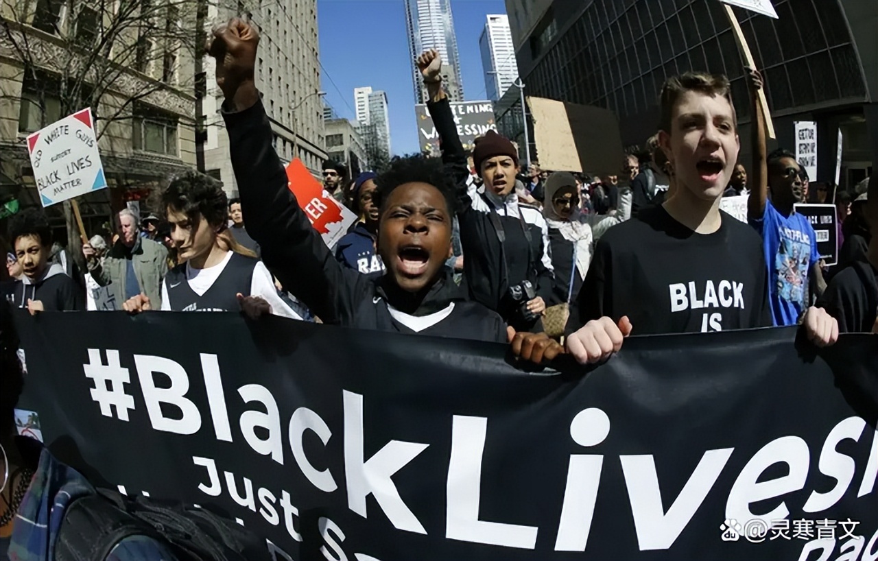 同样都是白人国家,为什么俄罗斯黑人占比只有1%,乌克兰是0.5%?