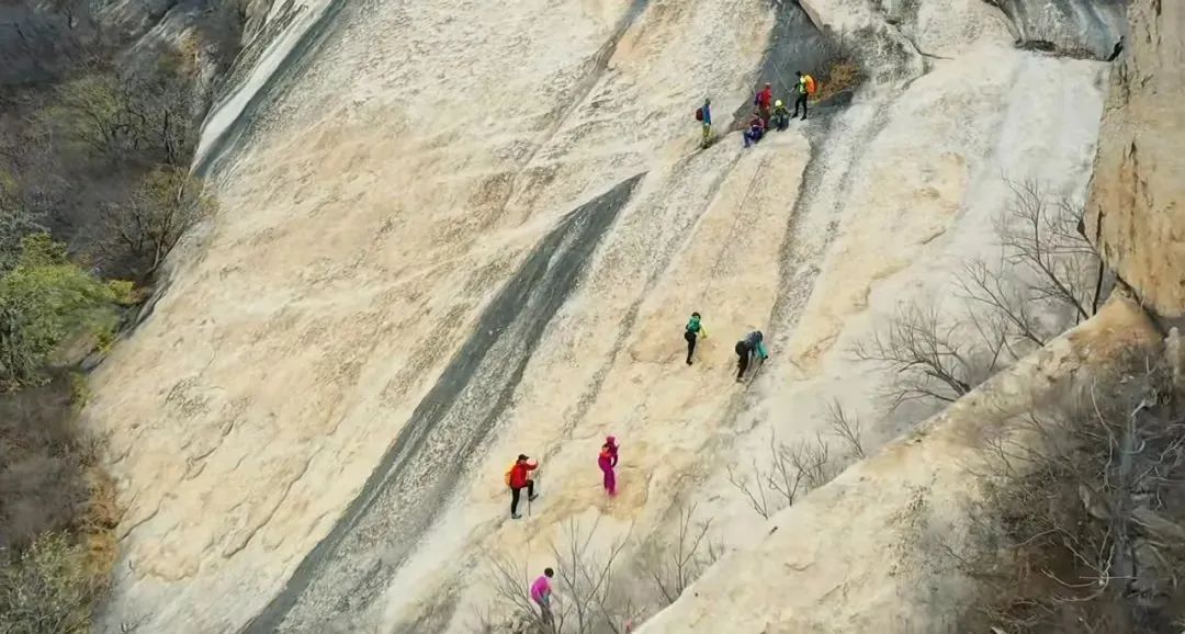 徒步和攀岩,徒步加攀岩带你寻找生命的真谛