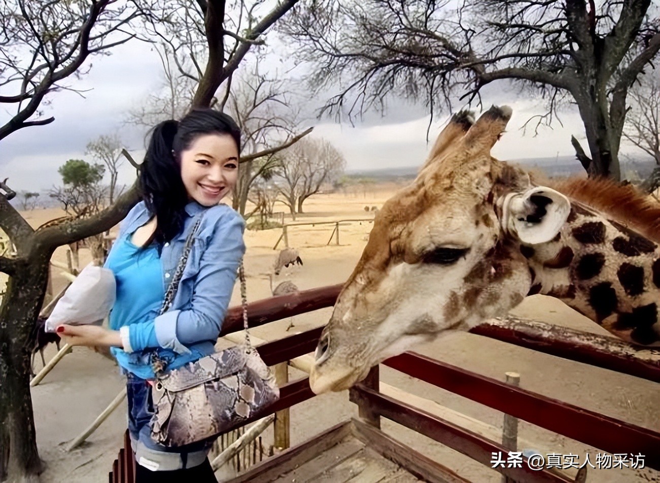 我，做空姐遇奇葩无数，有情侣上机就舌吻，还有想去厕所激情的