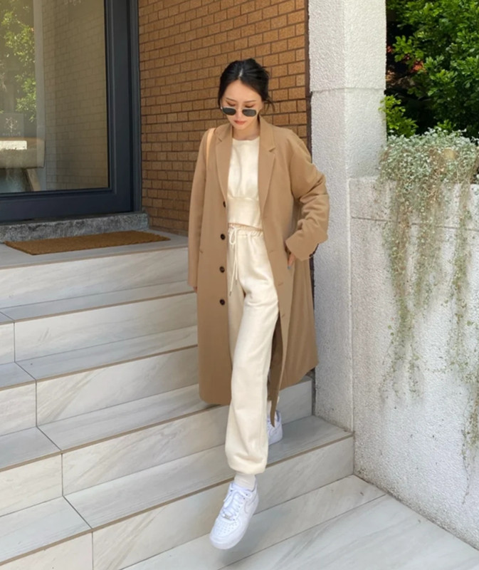 大衣卫衣叠穿怎么搭配好看,大衣卫衣叠穿搭配