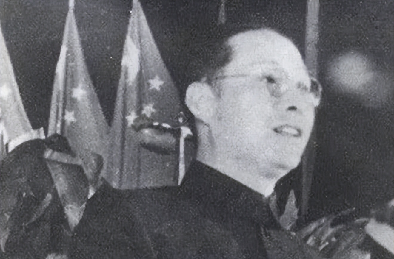 1954年潘汉年坦白实情后，陈毅如当头棒喝，主席震怒：此人不再信