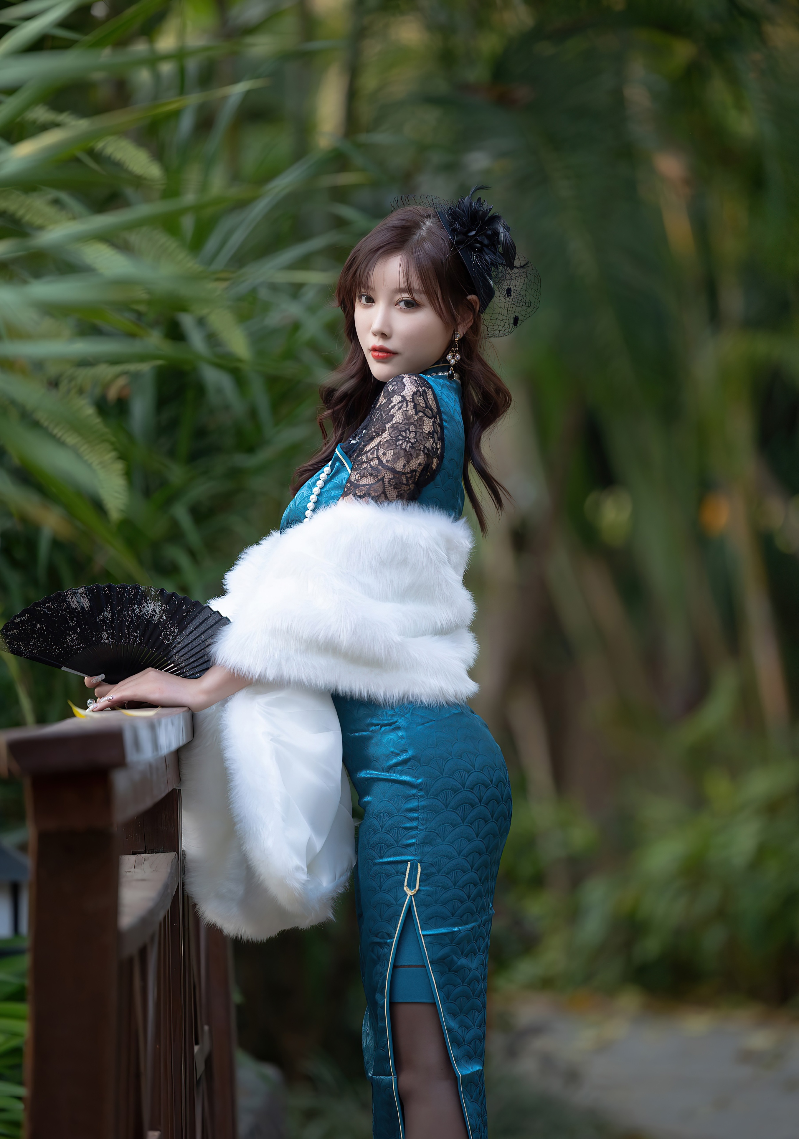 杨晨晨室内旗袍,杨晨晨露肩旗袍