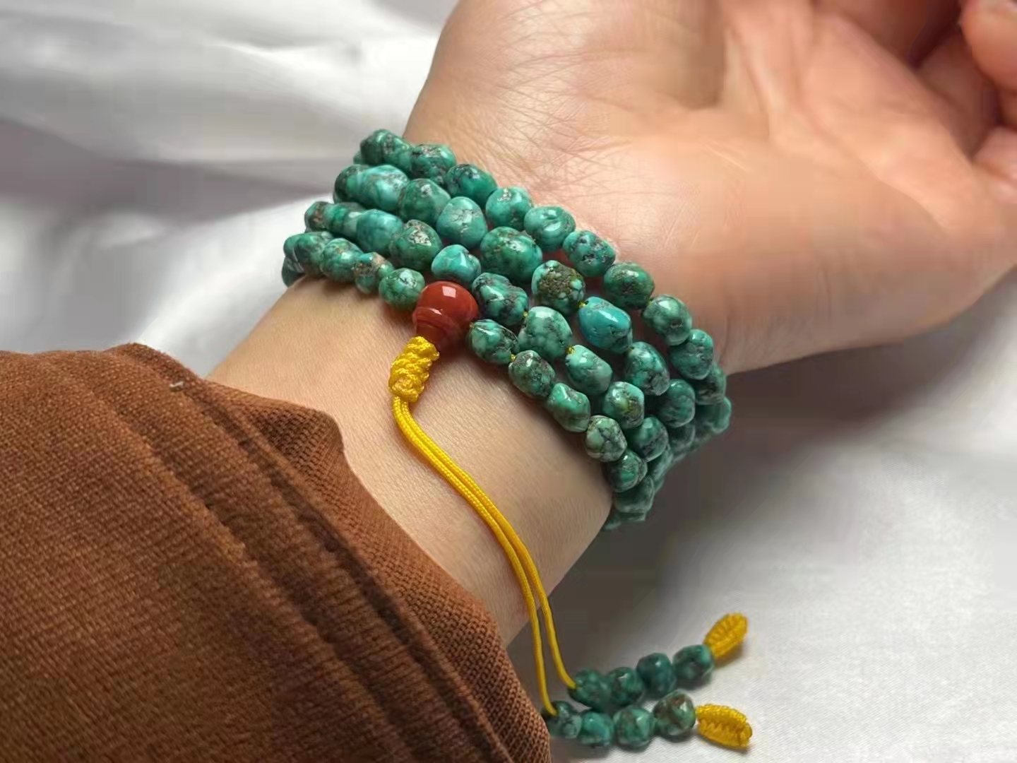 特别细的手链怎么戴,戴便宜表丢人吗