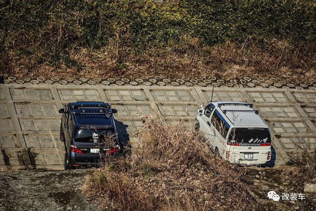 新款丰田威尔法改装,奶爸车改造老霸道
