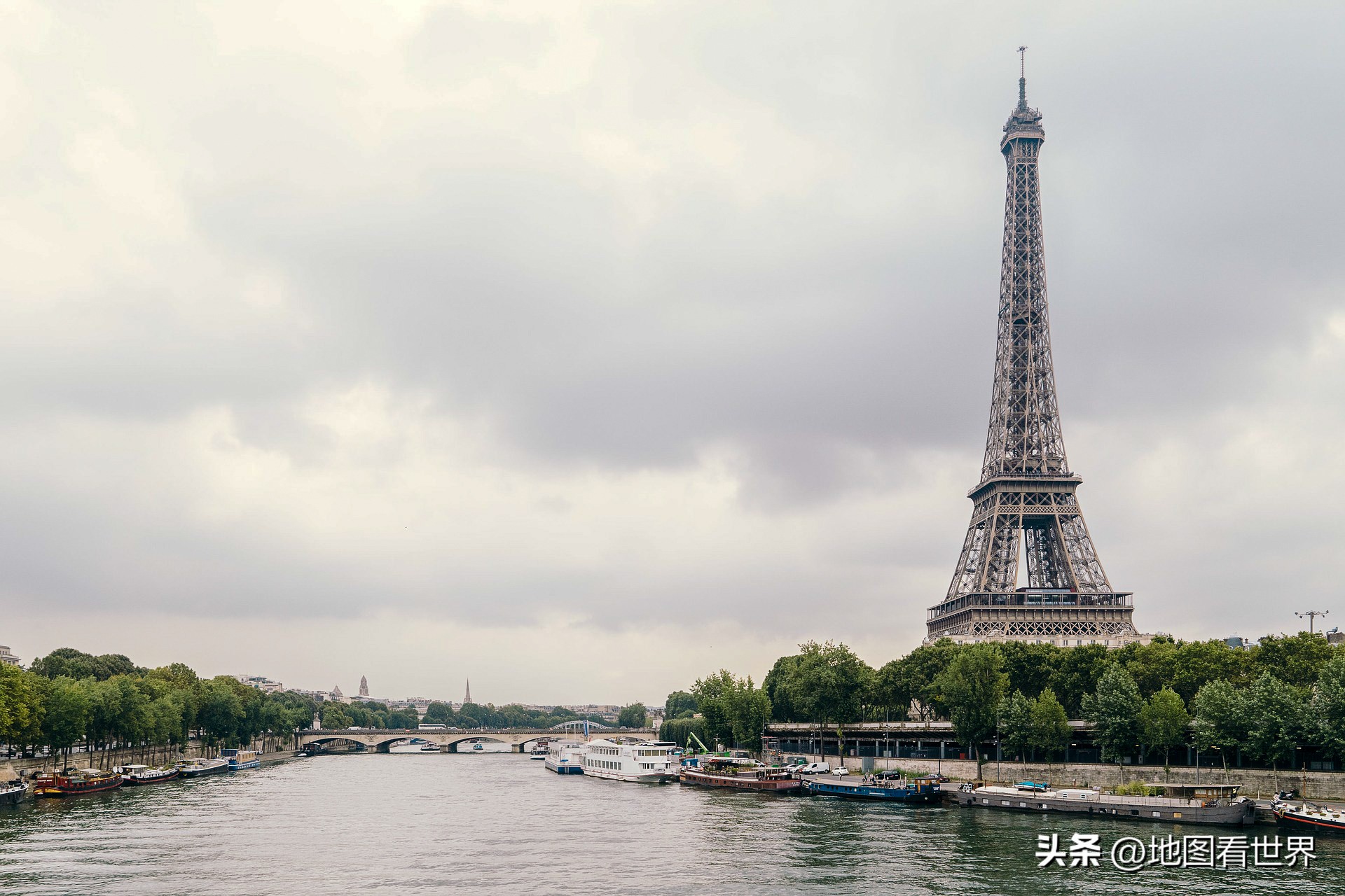 鍥藉瓒ｈ皥,娉曞浗绋庤礋