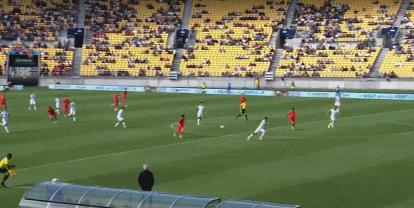 国足vs卡塔尔朱辰杰,世预赛12强赛国足朱辰杰