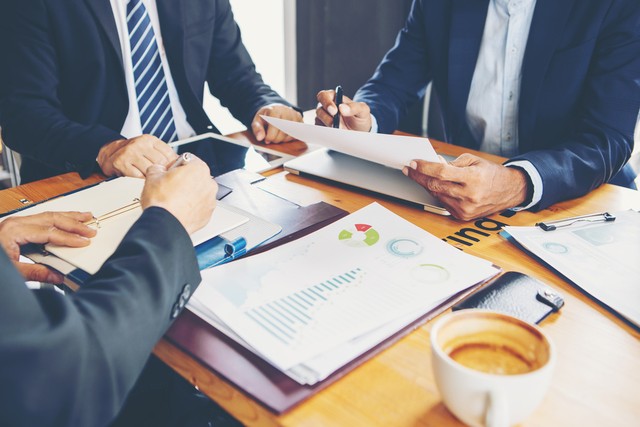 没有多少钱想自己创业应该怎么办,负债累累的人如何再次创业