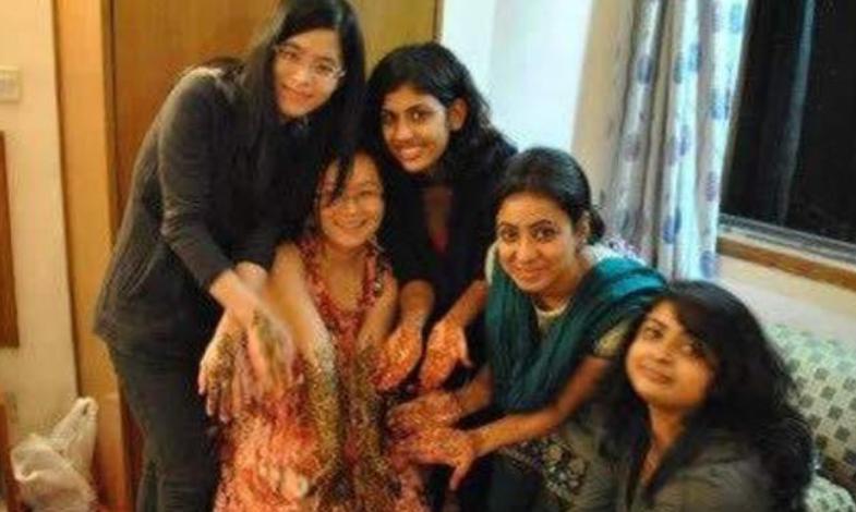 印度女孩嫁安徽农民，婚后随夫姓，8年后带妹妹来中国嫁丈夫堂弟