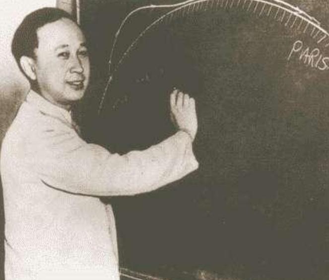 牛顿和霍金还有爱因斯坦谁最聪明,美国天才牛顿德国天才爱因斯坦