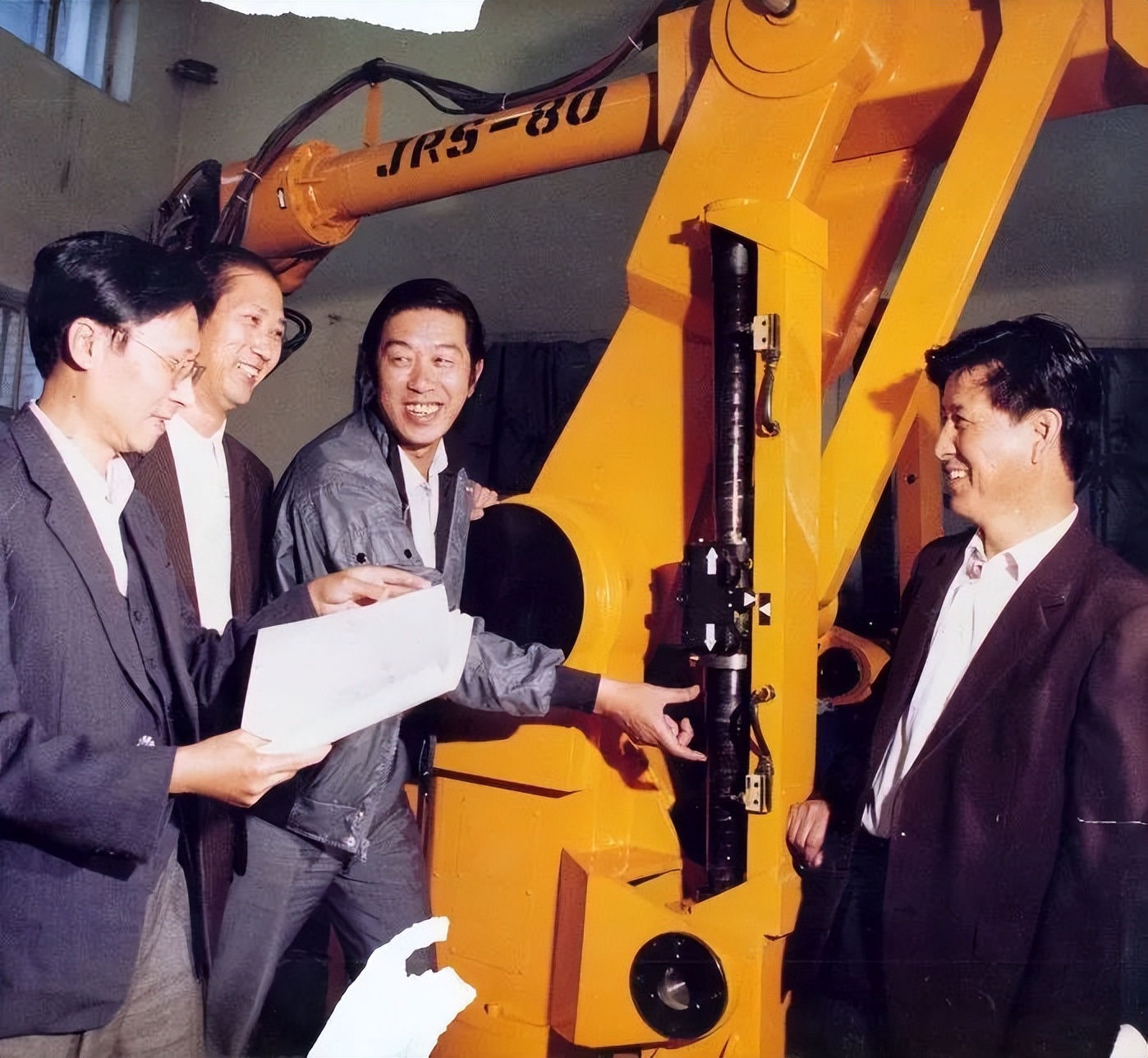 这类病痛困扰超3亿人！北京科学家首创“机器人系统”，填补国内空白！