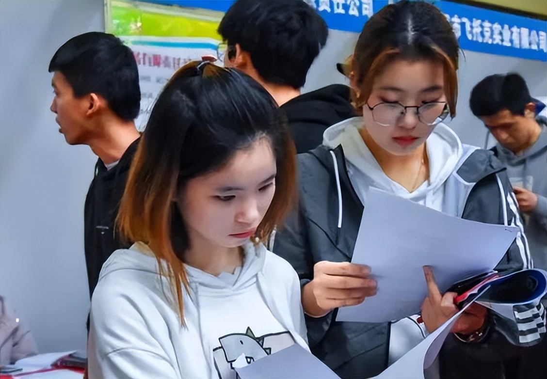 高考200多分还有必要上大专嘛,大专200分和400分有区别吗