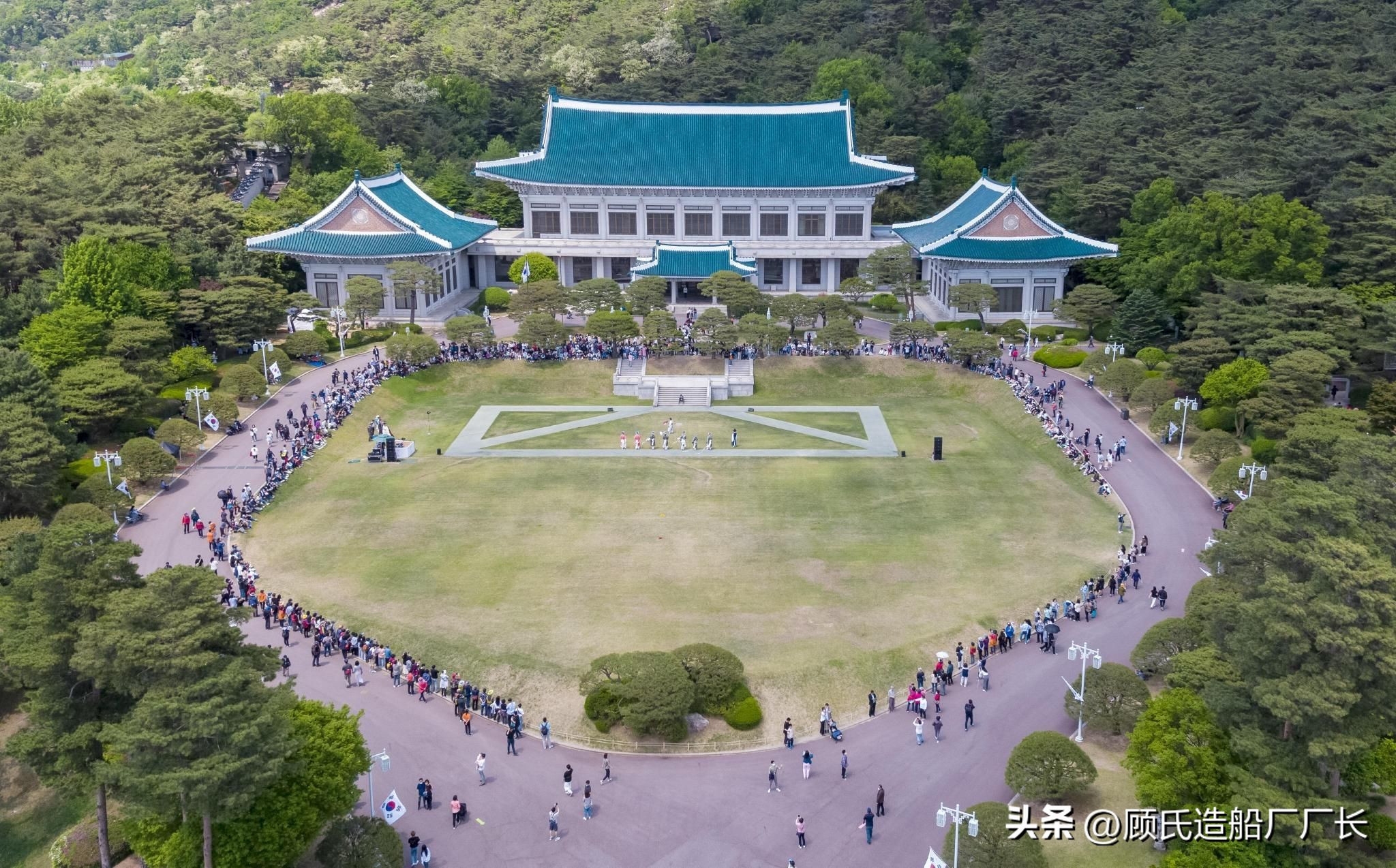 在冲锋枪面前卡宾枪就是烧火棍,1968年青瓦台袭击事件中的轻*器武**