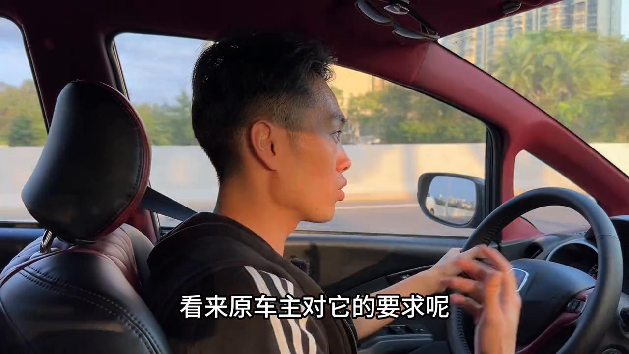 2015年两厢自动挡飞度价格,2万多飞度