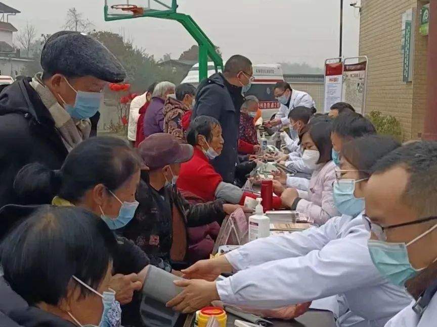 新春走基层送上门的温暖,新春走基层送温暖视频