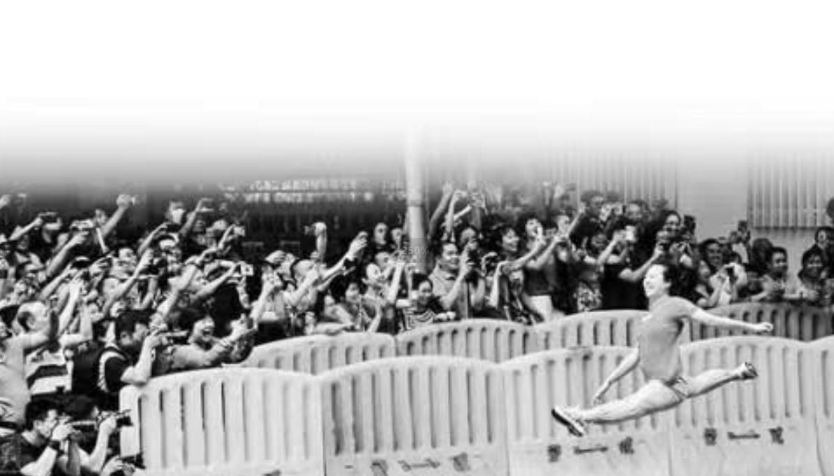 那个高考发疯的女孩现状,高考一字马女孩现状如何