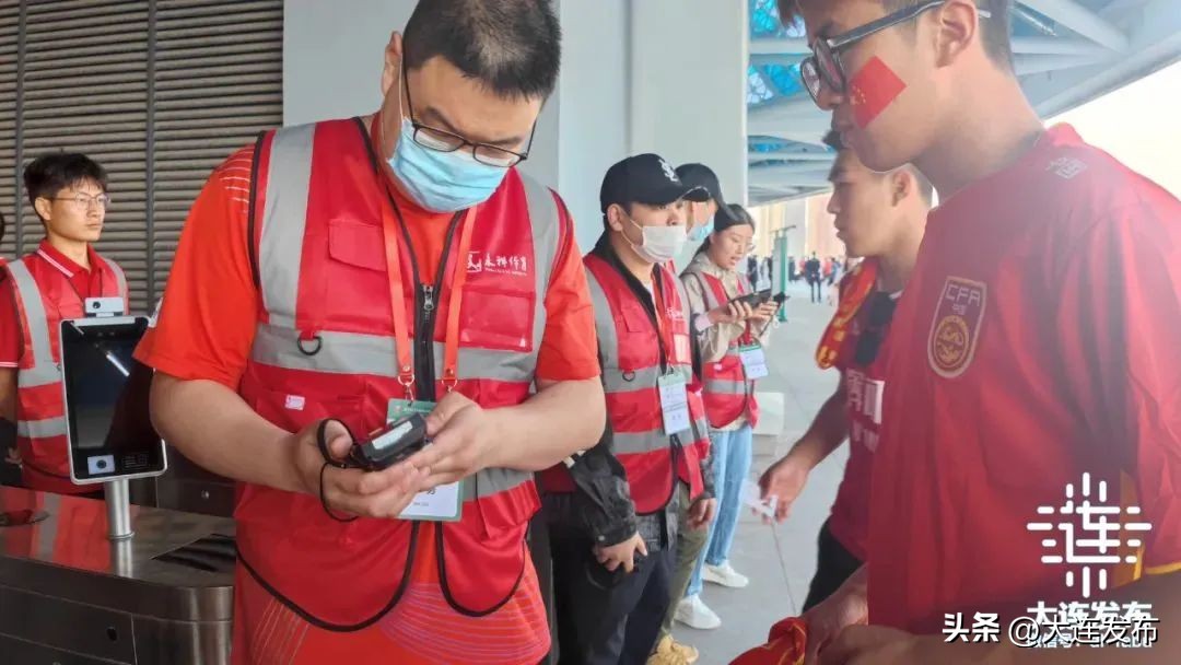 完胜！完美！这就是足球城