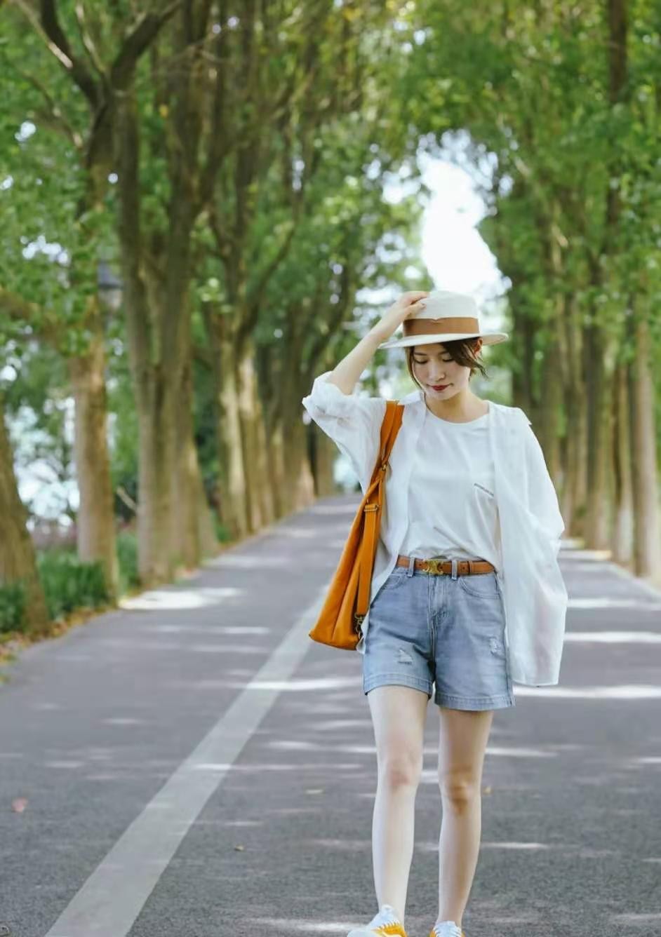 很多女生胖了怎么穿衣服,女人胖了穿衣服不好看