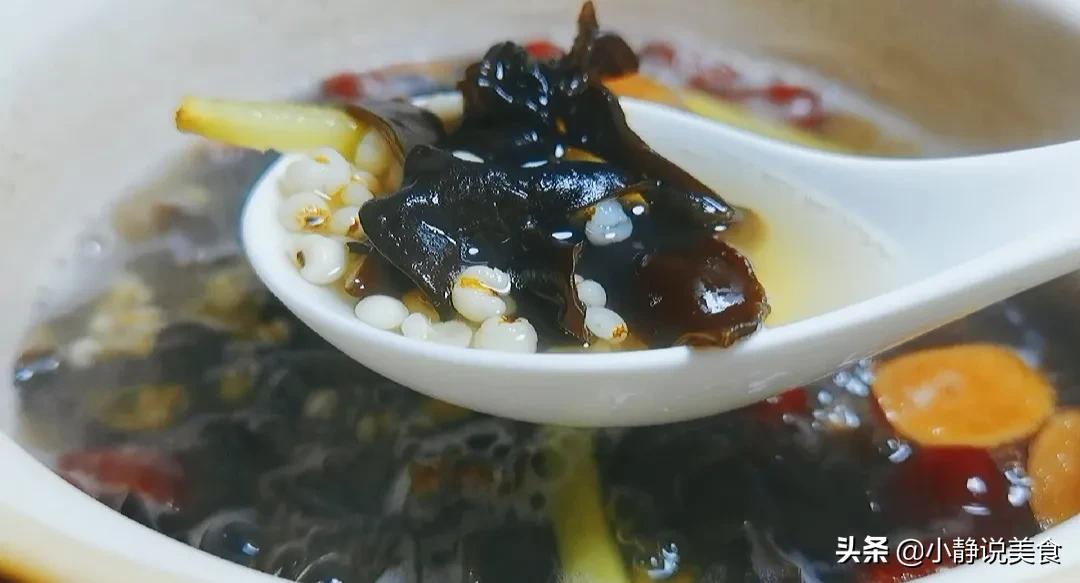 白木耳每天吃能养颜,木耳女人吃了有什么好处美白