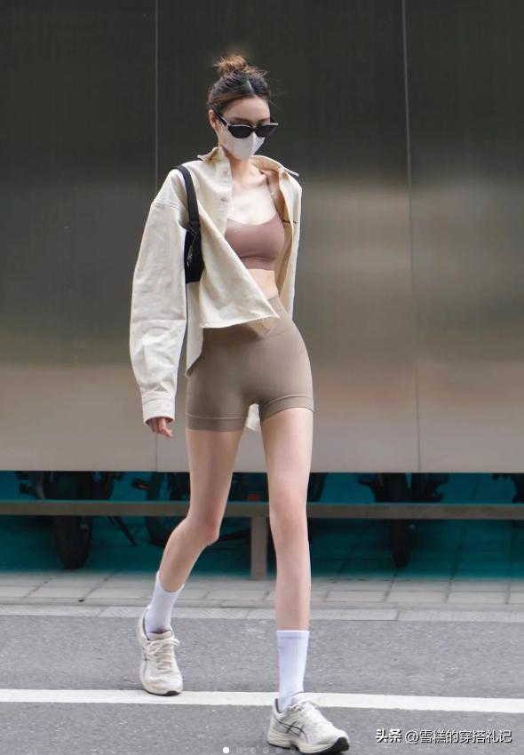 女人不管差不差钱，尽量少穿这3双“邋遢鞋”，看着廉价掉档次