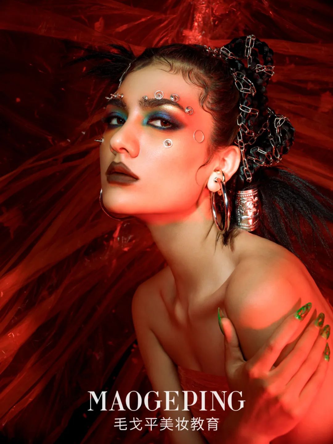 上海毛戈平化妆培训学校,毛戈平学校学几个月比较好