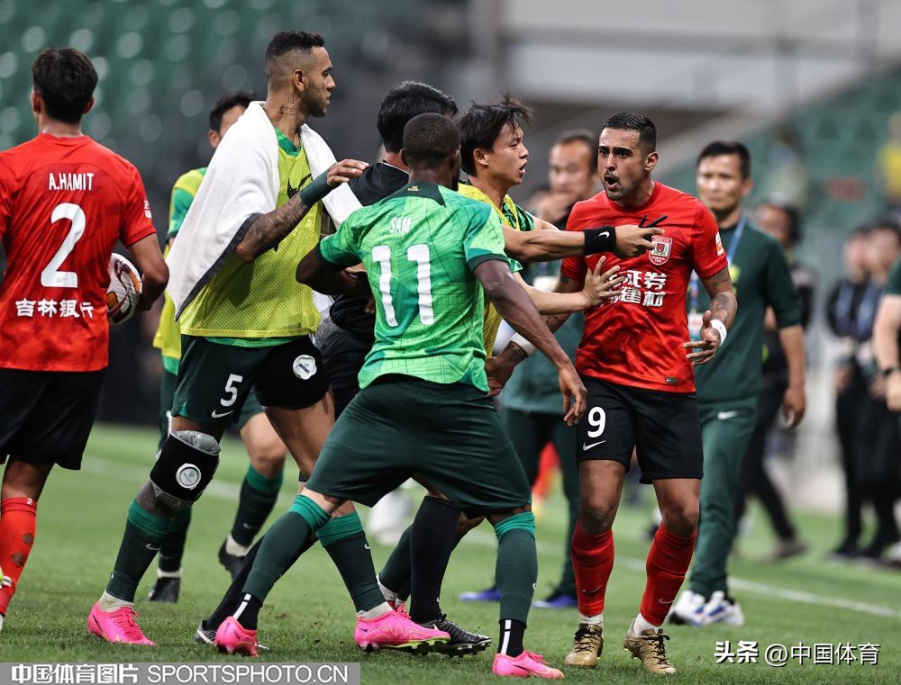 中超北京国安队战胜天津,中超联赛北京国安4-1广州队