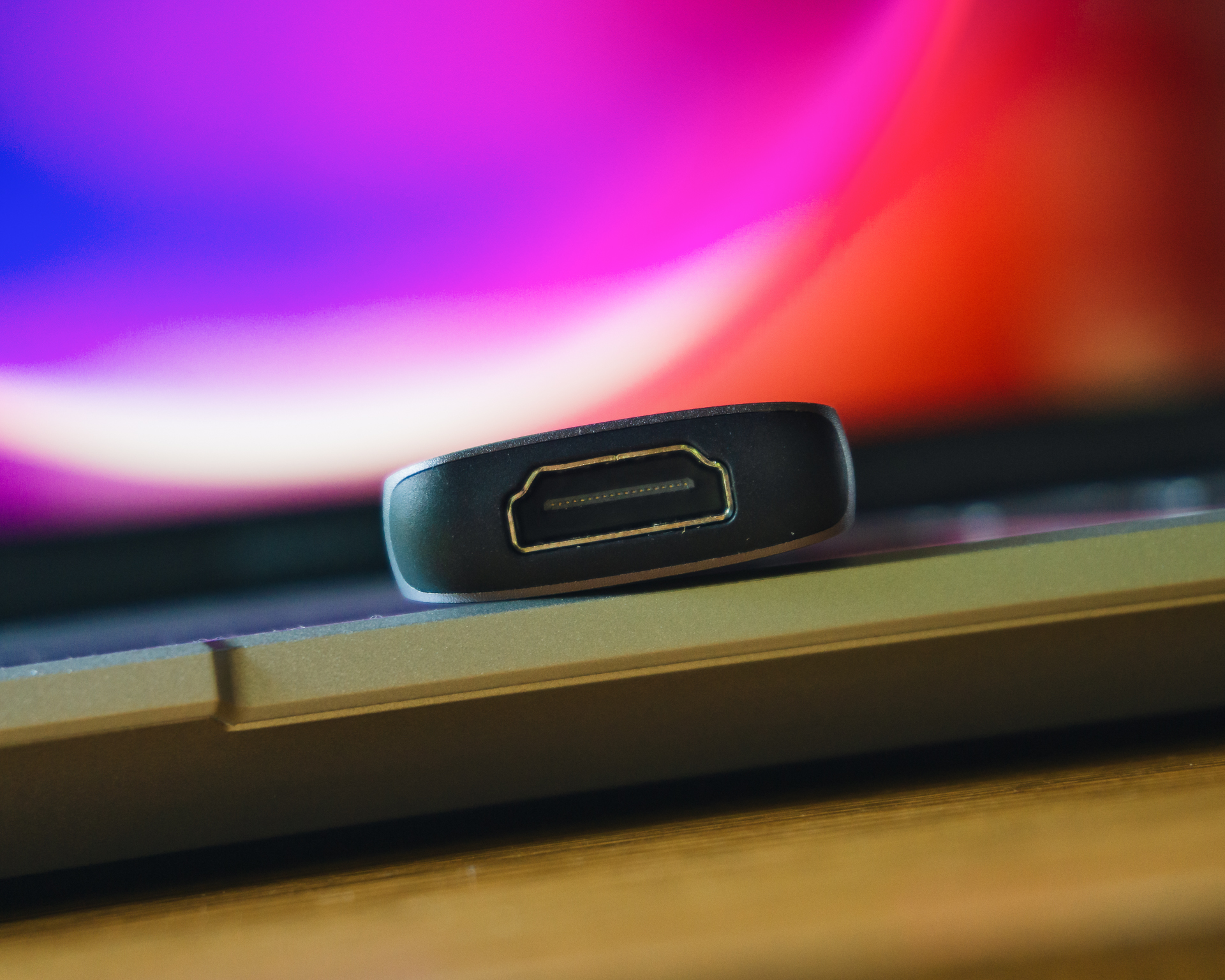 小屏随时变大屏，六大接口超实用，朗科*合六**一扩展坞评测