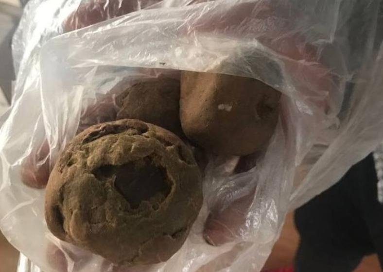 烧烤店宰羊发现羊肚里有5个羊宝，或价值百万！羊宝到底是什么？