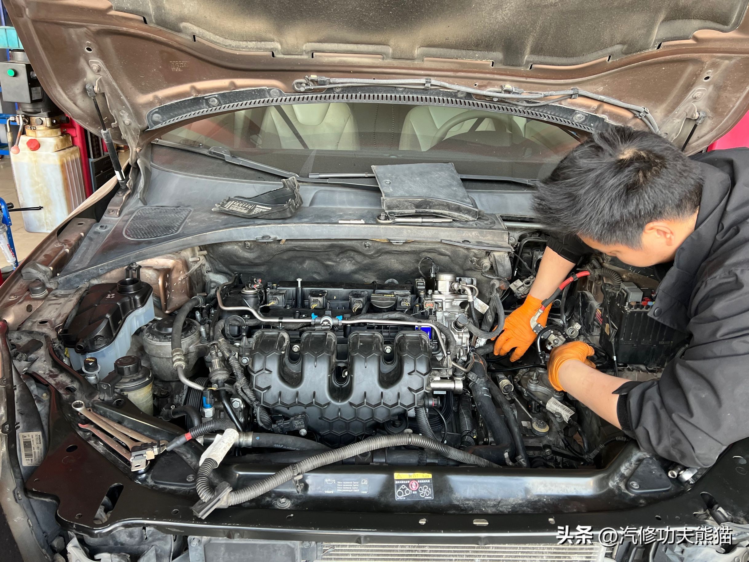 沃尔沃xc60十年老车,最新款沃尔沃xc60烧机油是通病吗