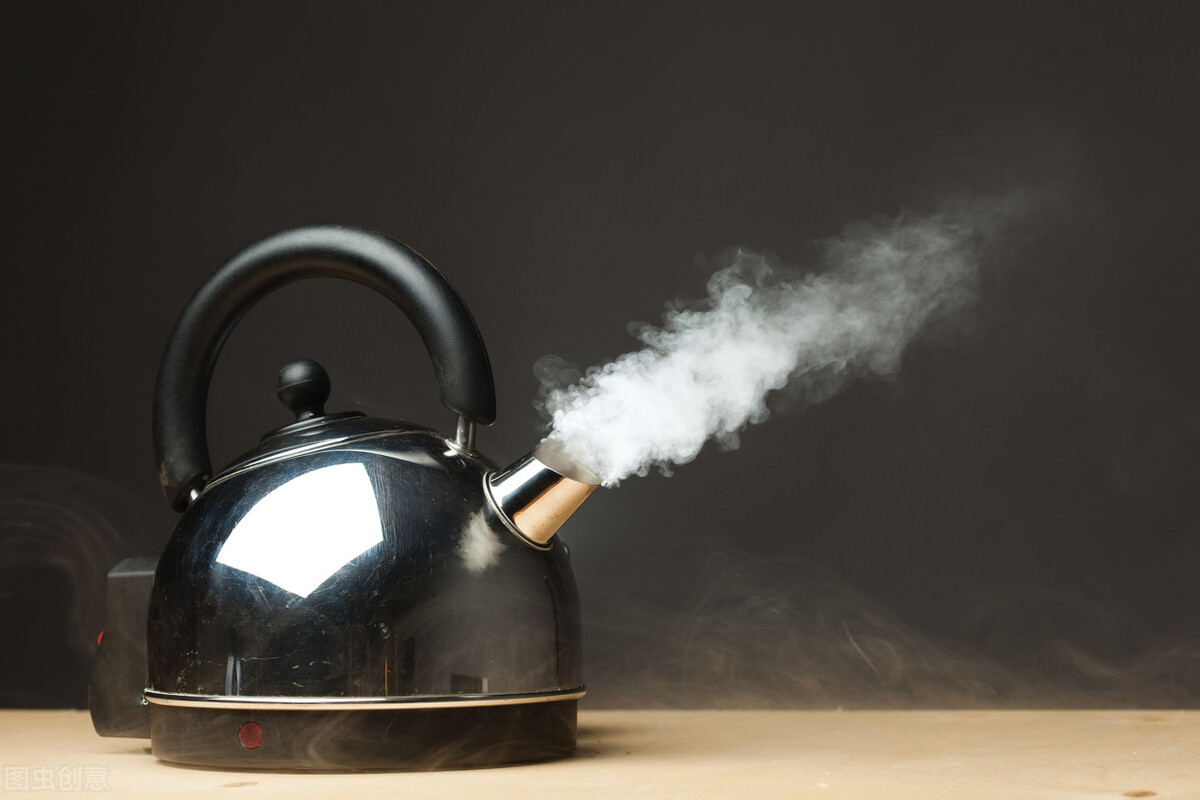 长期喝电热水壶烧的水有害吗,长期喝电热水壶烧的水有什么影响