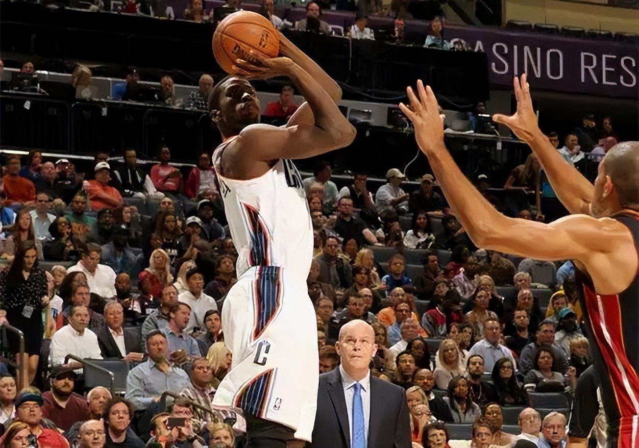 刘玉栋谈中国男篮表现,中国男篮刘玉栋经典比赛全场回放