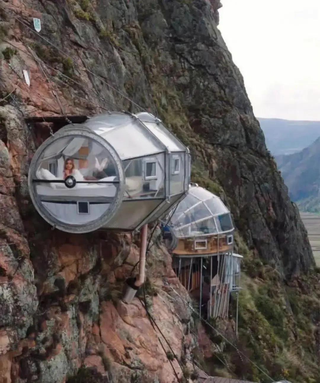 小城市的有钱人都是做什么的,一线城市有钱人干什么工作