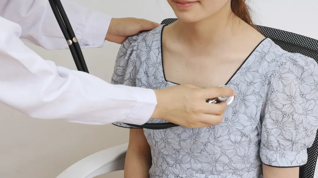 快要绝经的女人来月经有什么症状,绝经后身体会出现什么样的变化