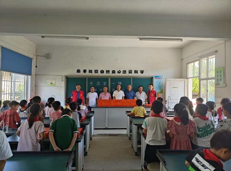 办实事暖民心固成果显担当