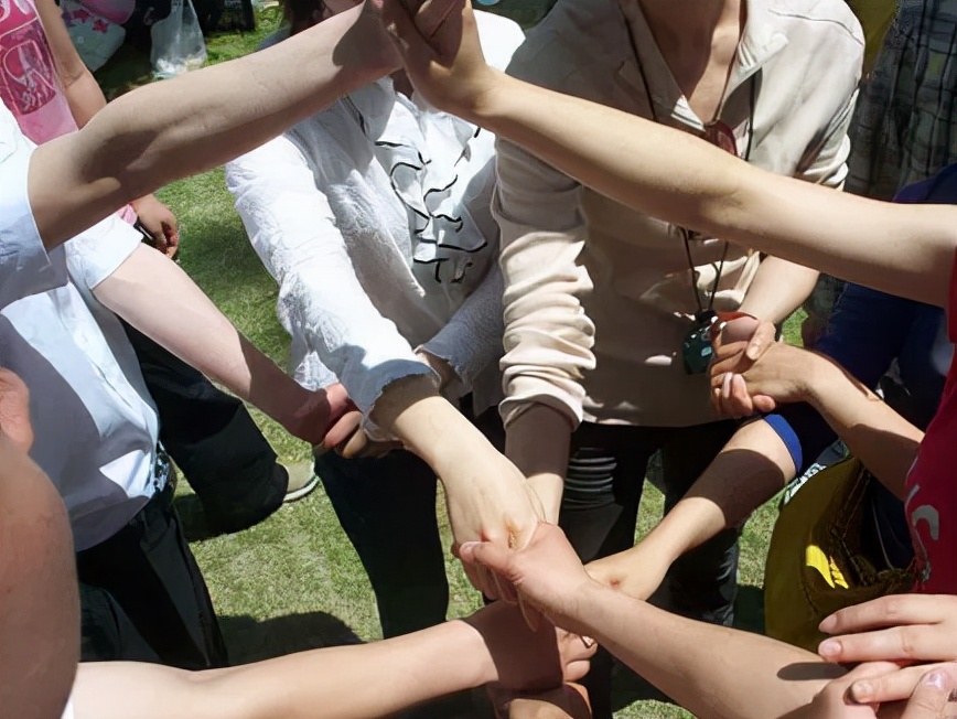 新颖团建拓展项目,趣味拓展精品团建必选地