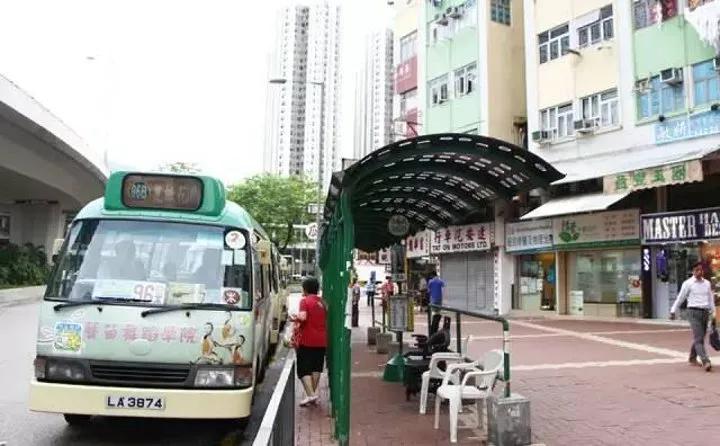 你可还记得黑白电视机上的彩色贴膜？回顾一些八九十年代生活用品