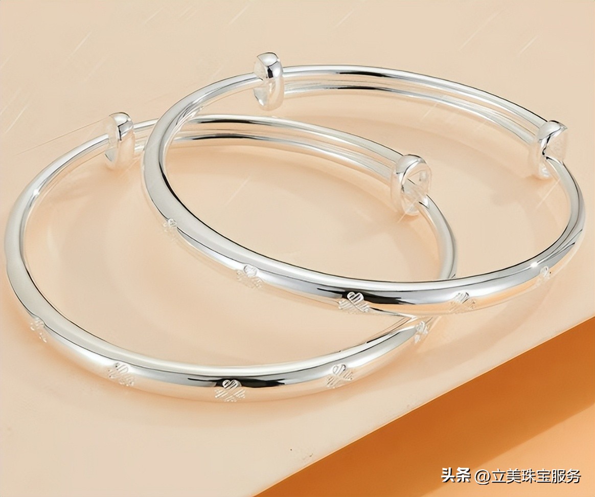 白银手镯一般多少钱 (现在白银手镯多少钱)