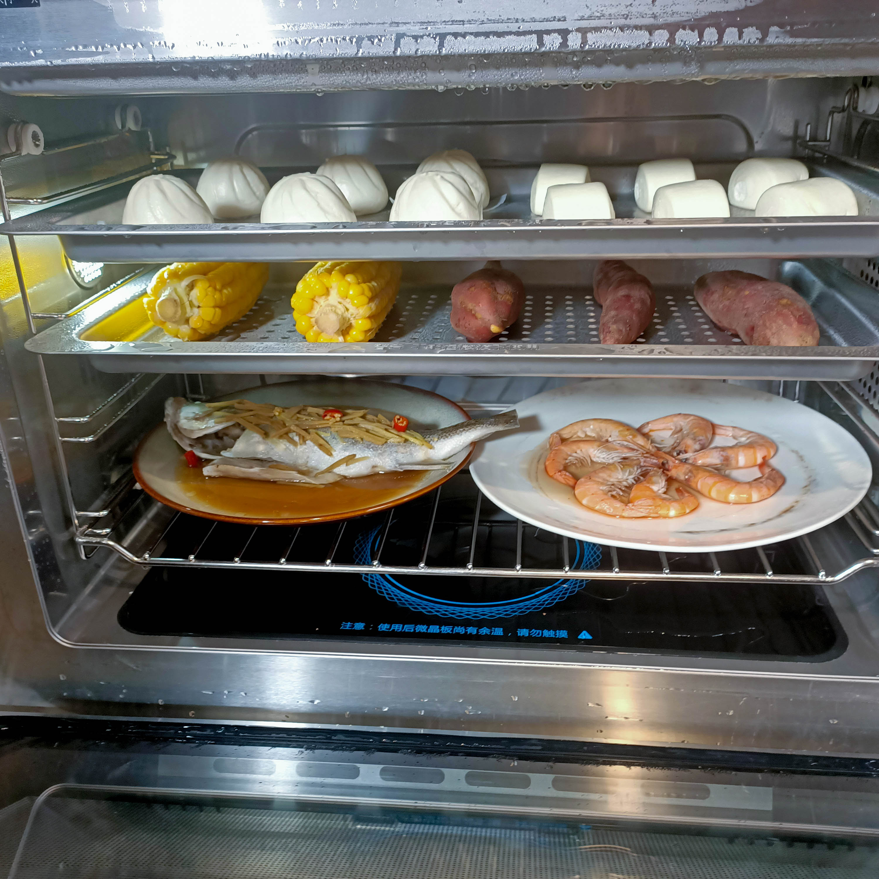 装修选集成灶还是传统油烟机,传统油烟机和集成灶